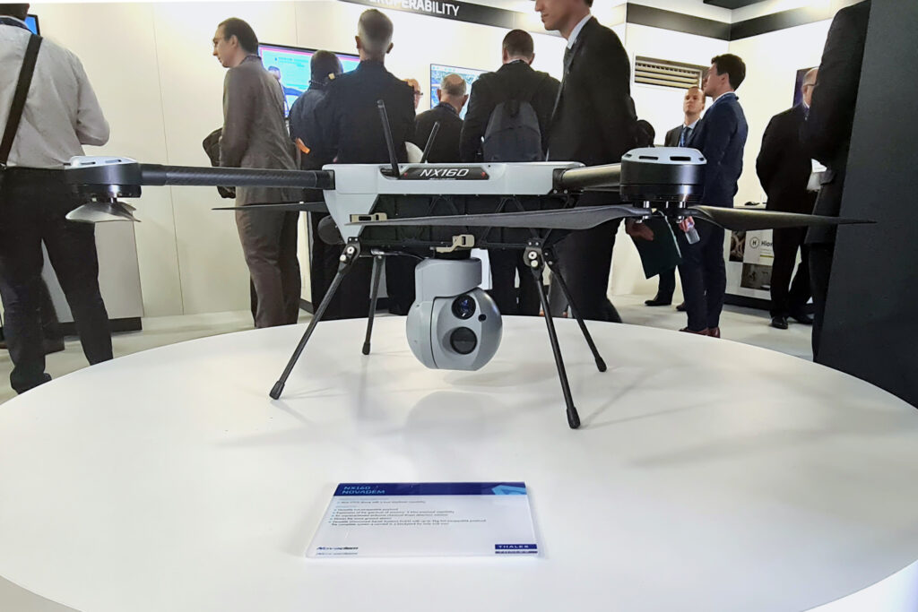 Le drone NX160 présenté sur le stand de THALES